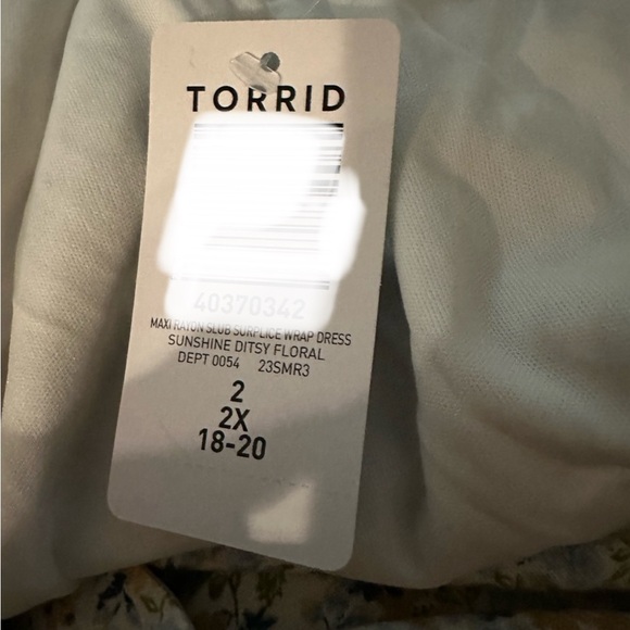 NWT- Torrid Size: 2 Maxi Rayon Slub Surplice Wrap Dress - Picture 6 of 6